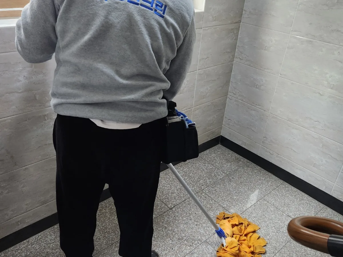 가평군 가평읍 가정 복도·대기 동선 야간 위생청소 사례 - 행진크린