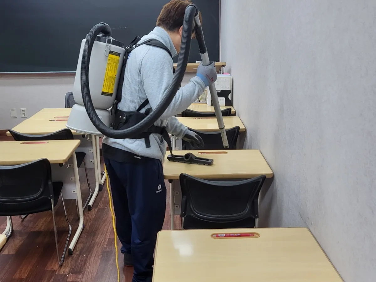 가평군 조종면 학원 좌석·책상 진공 바닥 위생청소 사례 - 행진크린